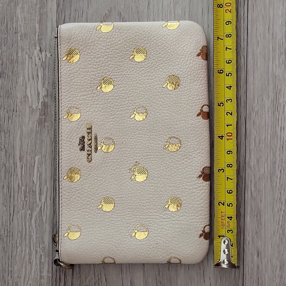 Coach‎ Charlie Pouch Wristlet Pebble Leather Golden Apples - Picture 8 of 9
